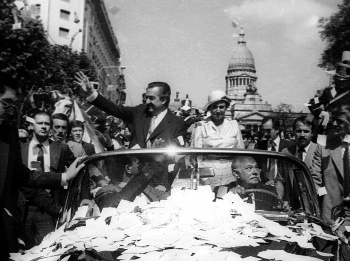 El retorno de la democracia de la mano de Raúl Alfonsín