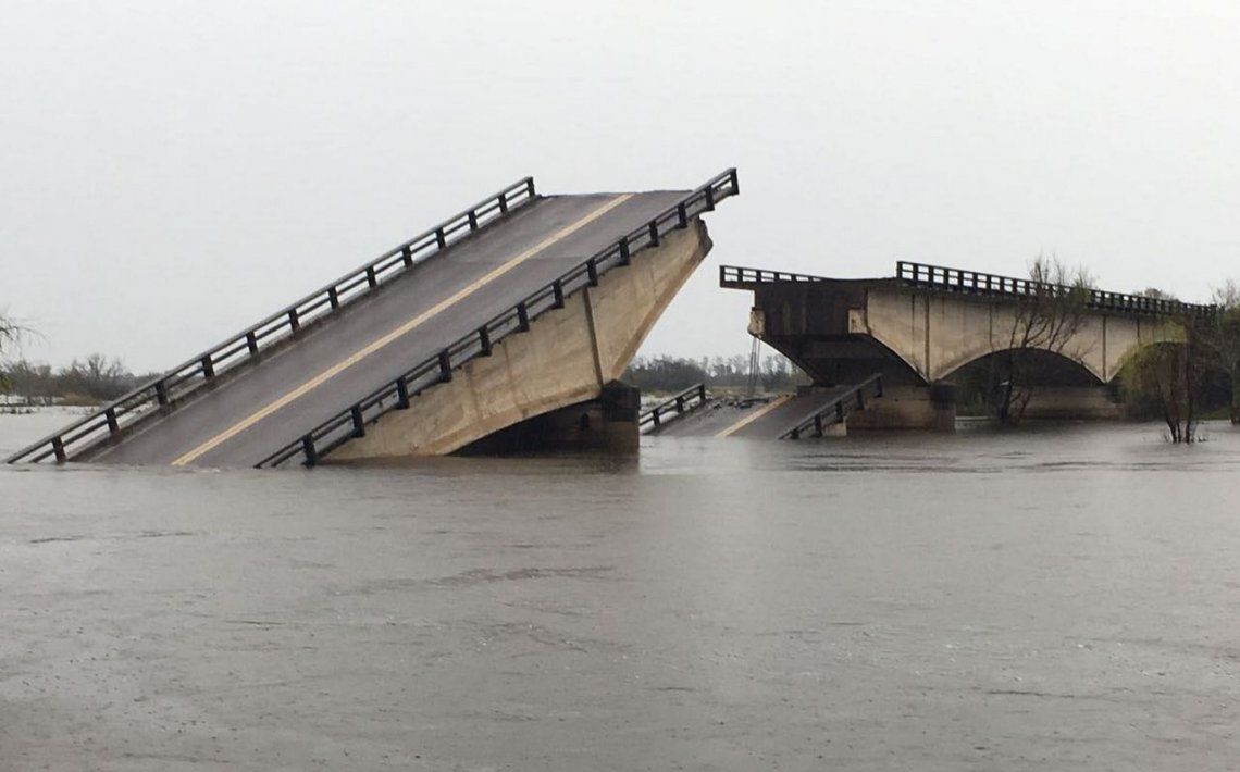 Miles de correntinos están incomunicados hace dos meses por la caída de un puente