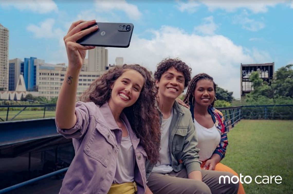 Motorola presentó el seguro moto care