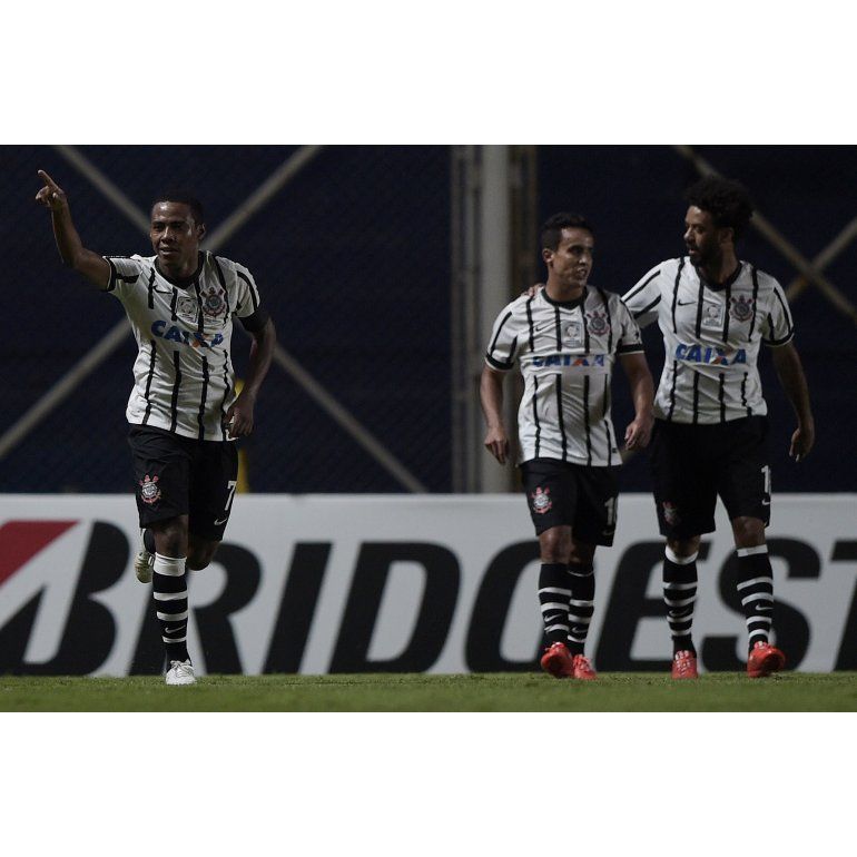 Libertadores: San Lorenzo fue más, pero cayó ante Corinthians
