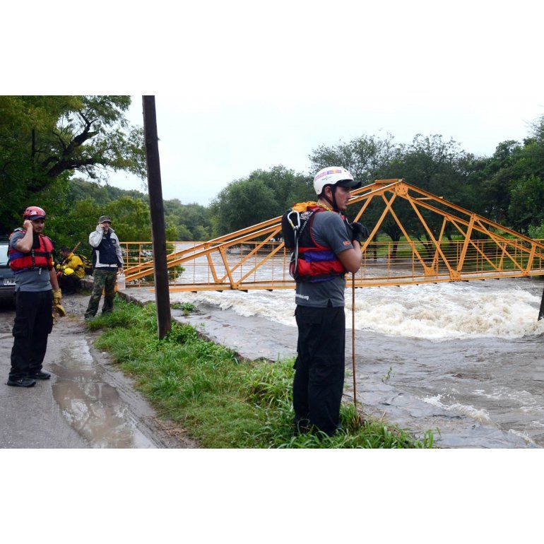 Ya son suman diez los muertos por inundaciones en Córdoba