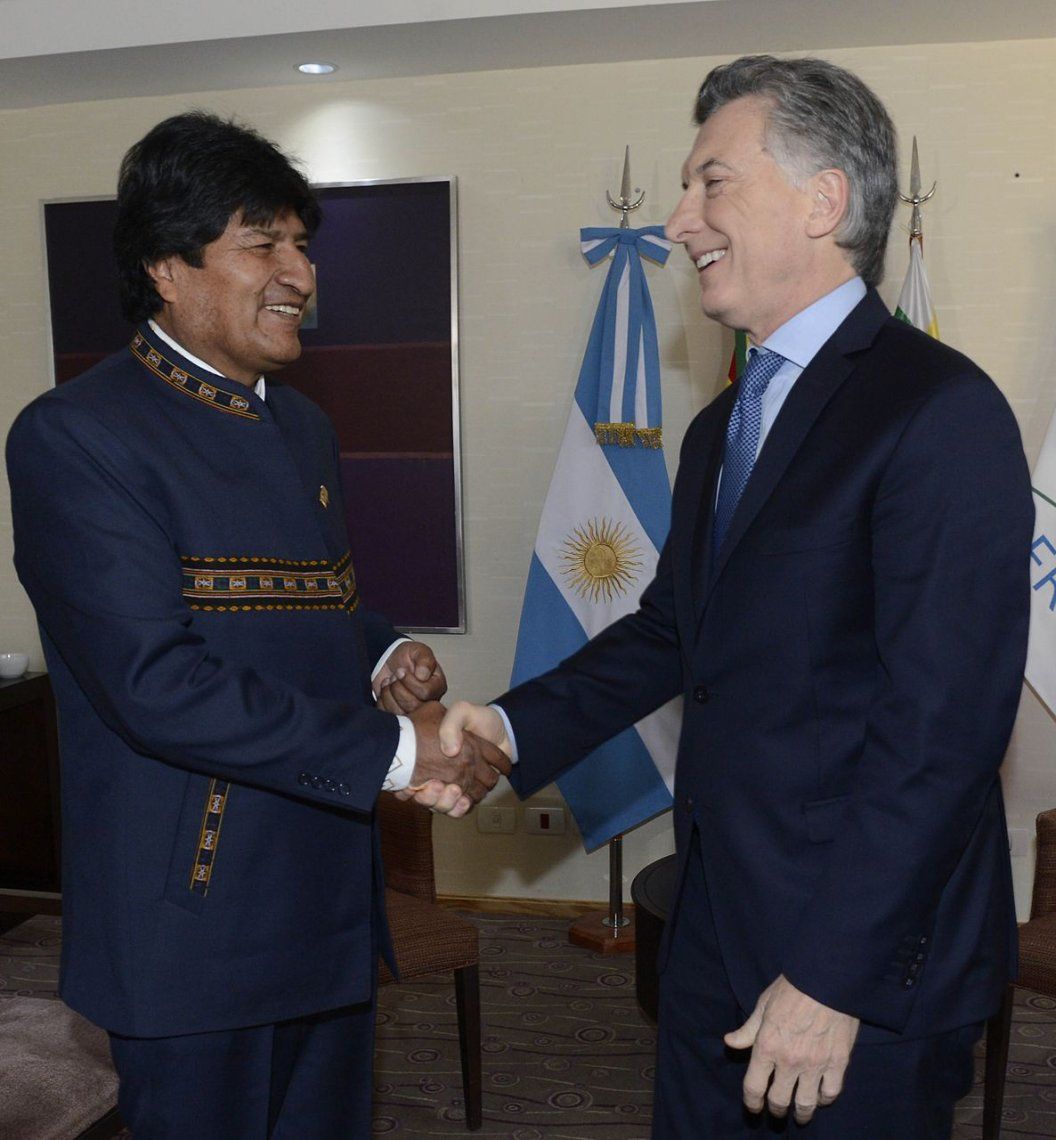 Macri y Evo Morales se reunirán en febrero: energía, integración ferroviaria y fútbol