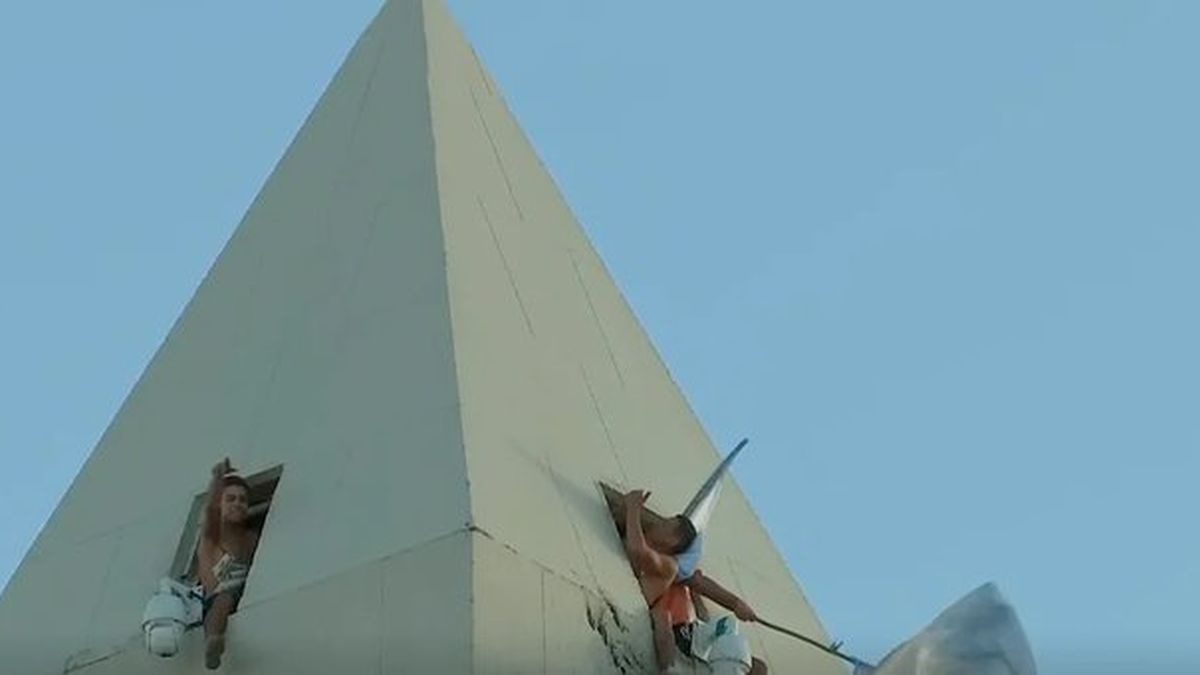 Hinchas vandalizaron nuevamente el Obelisco