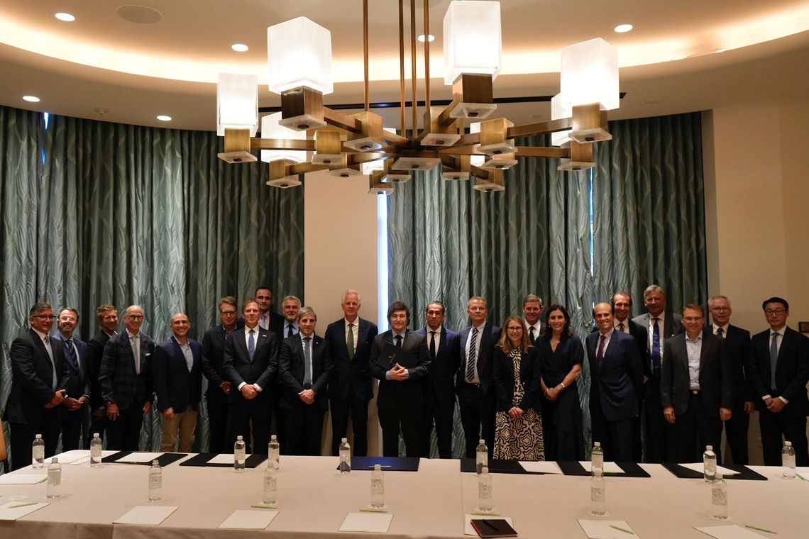 En su viaje a Estados Unidos, Milei se reunió con empresarios y líderes internacionales.