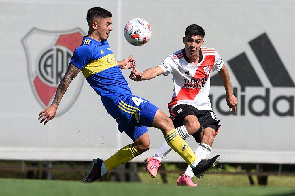 La Reserva de Boca celebró de visitante ante River, en Ezeiza.