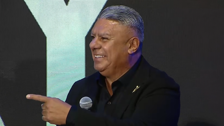 El fútbol vuelve a ser del fútbol, comentó.