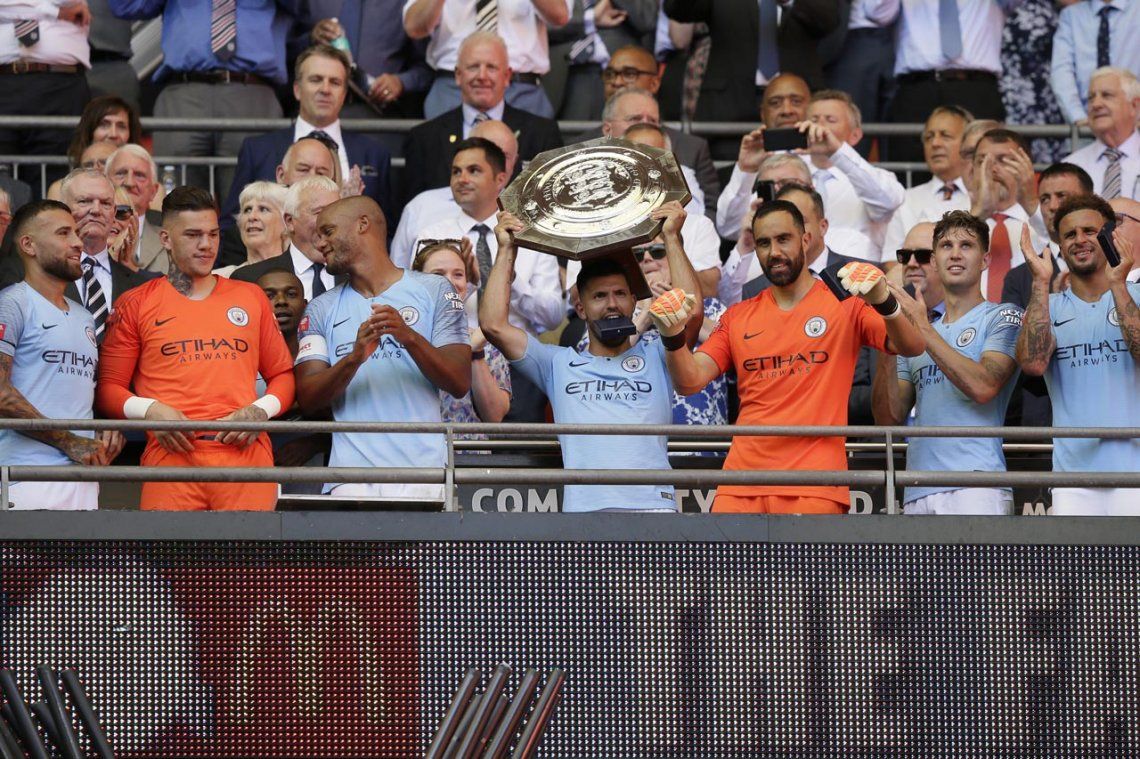 Dos goles de Agüero para un nuevo título de Manchester City