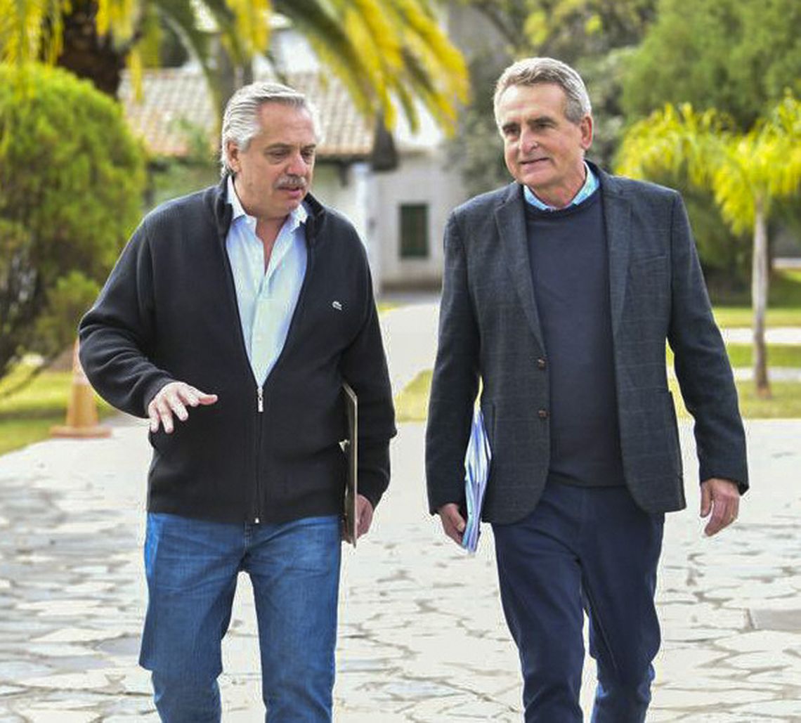 Agustín Rossi fue el elegido por su amigo Alberto Fernández para suceder como Jefe de Gabinete a Juan Manzur. Archivo.