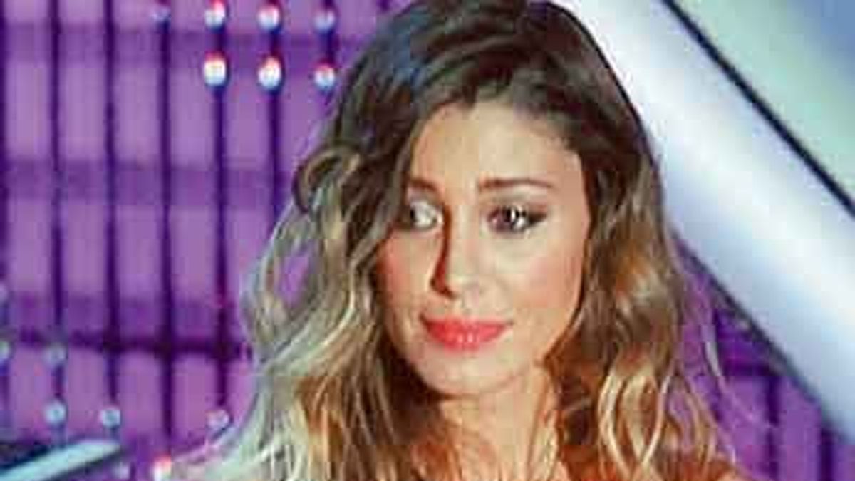 Belen RodrIguez con vestido hot en San Remo