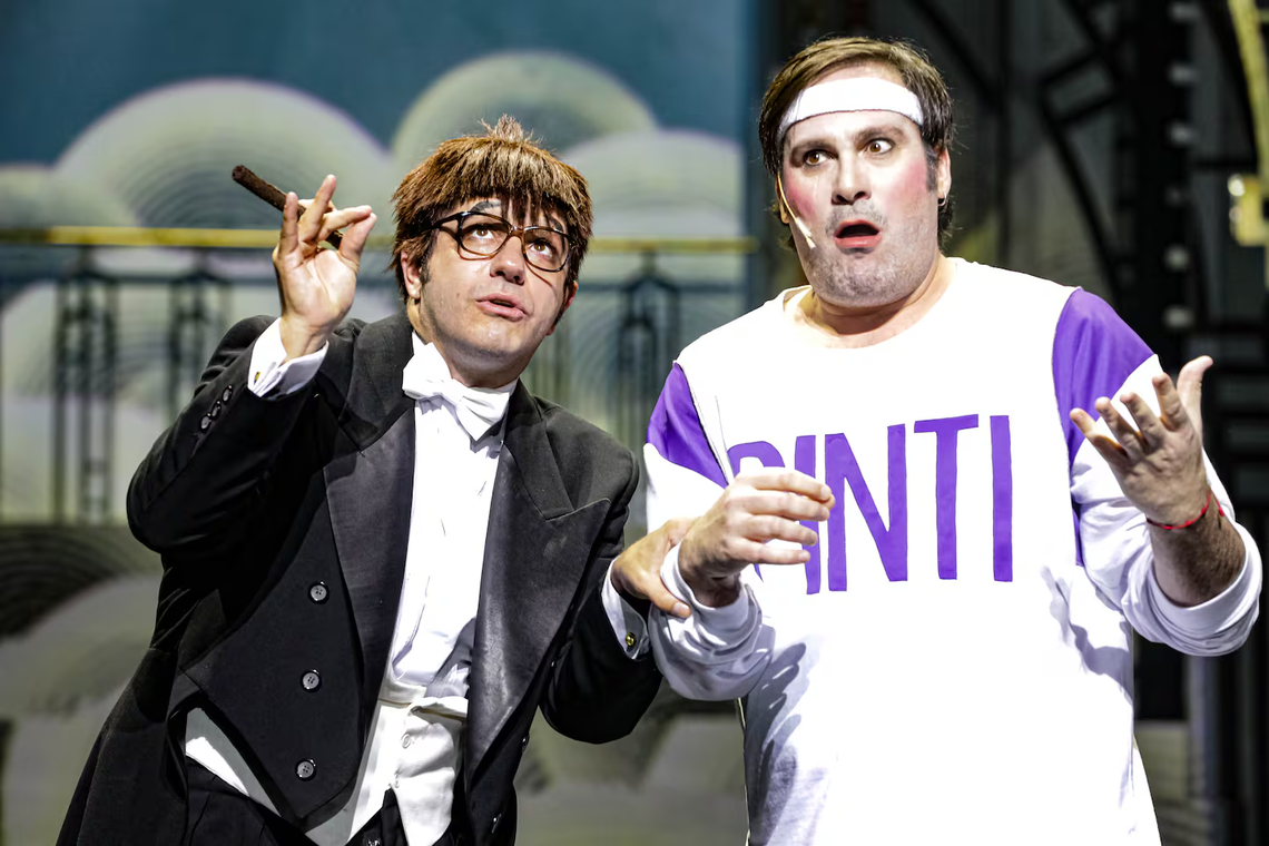 Marco Antonio Caponi, como Tato Bores, en La Revista del Cervantes Marco Antonio Caponi, como Tato Bores, en La Revista del Cervantes