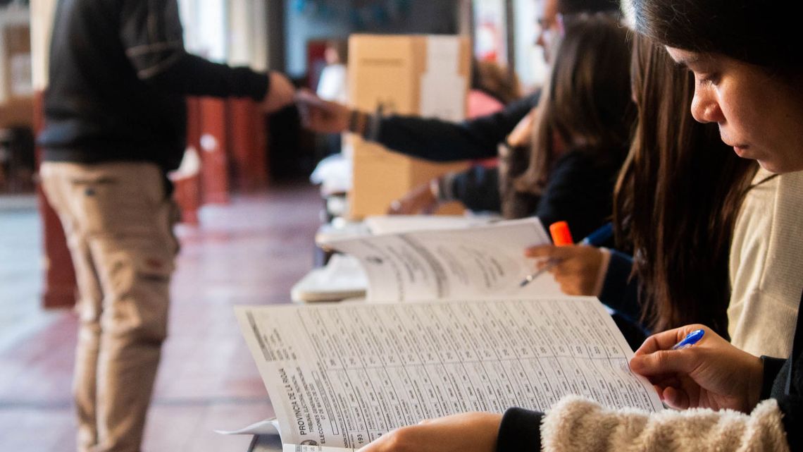Las elecciones provinciales se desarrollan con normalidad en San Juan.