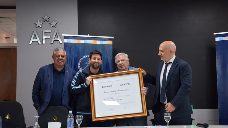 Galardón de la UBA a Lionel Messi.&nbsp;