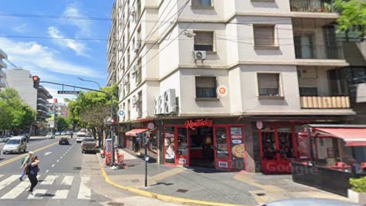 Vandalismo en la esquina de Lacroze y Álvarez Thomas.