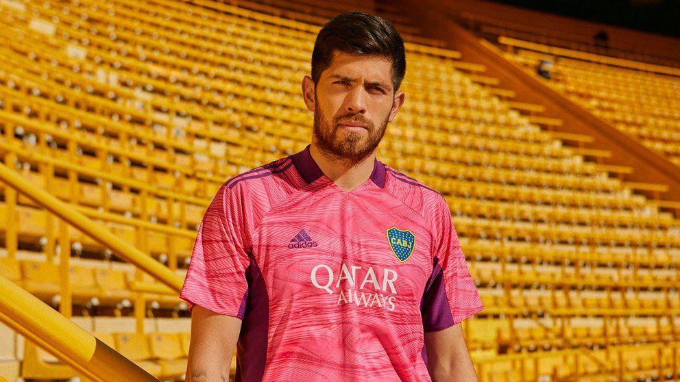 El nuevo uniforme de arquero oficial de Boca homenaje al que usaba el Loco Gatti