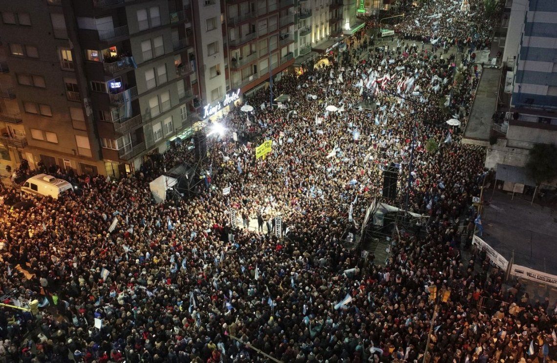 Elecciones 2019 | Mauricio Macri, en Mar del Plata: Felicito a los hinchas de River por el triunfo