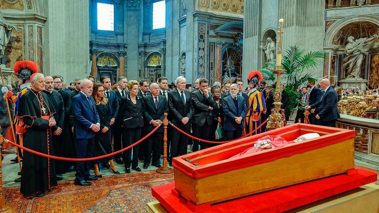 Líderes del mundo despidieron al papa Francisco. 