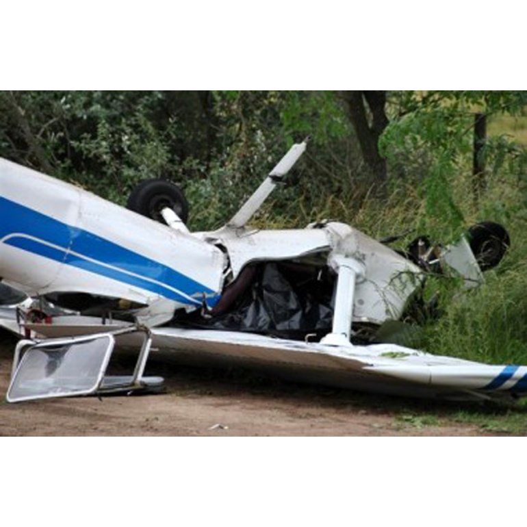 Dos muertos al caer una avioneta en General Rodríguez