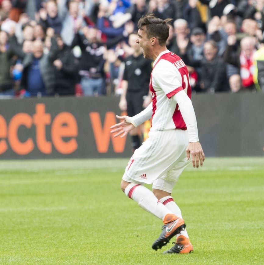 Video | Bautismo con la red: Tagliafico hizo su primer gol en Ajax