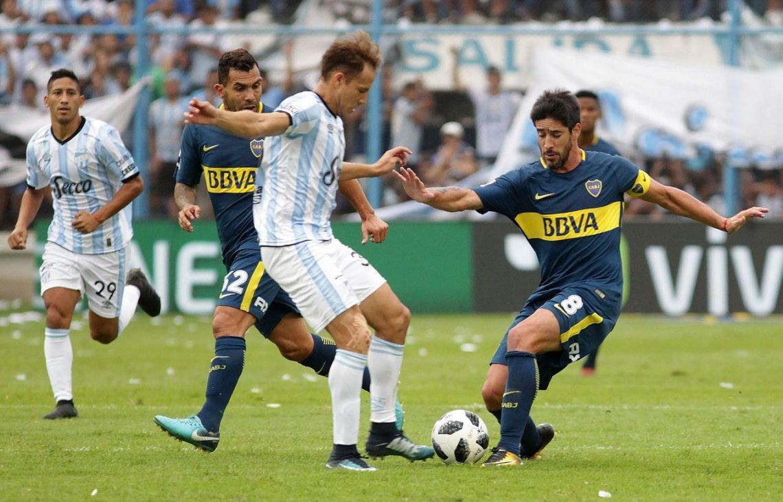 Boca rescató un punto sobre la hora en Tucumán