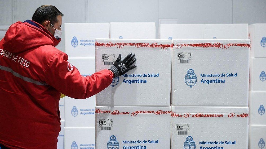Distribuyen las dosis de la vacuna Sputnik V producidas en la Argentina
