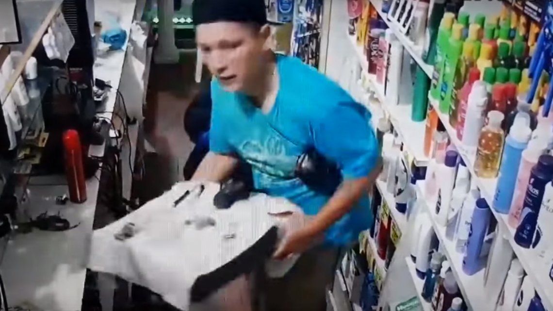 Video | Indignante: ladrones golpean y maltratan a comerciante en San Francisco Solano