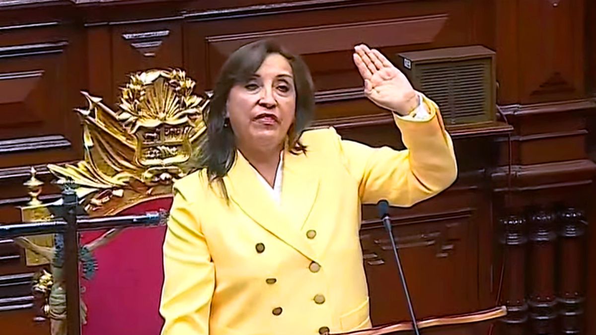 Dina Boluarte Asumió La Presidencia De Perú 3828