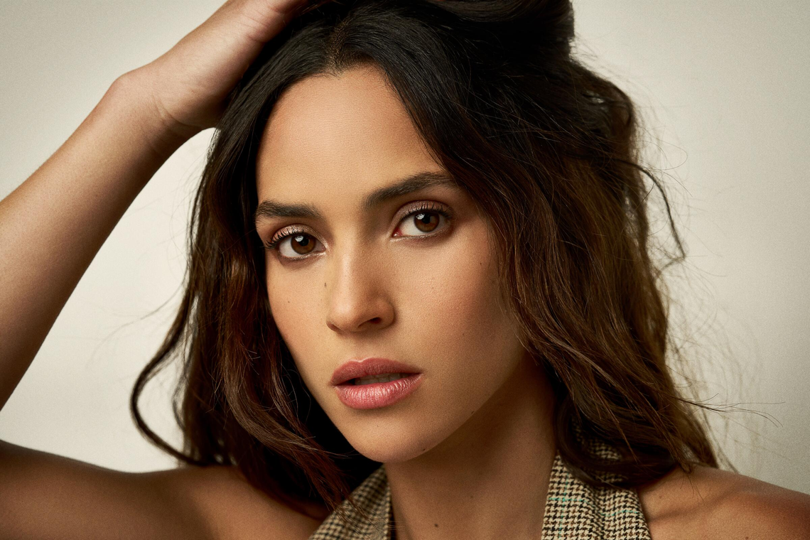 Adria Arjona, hija del cantante Ricardo Arjona