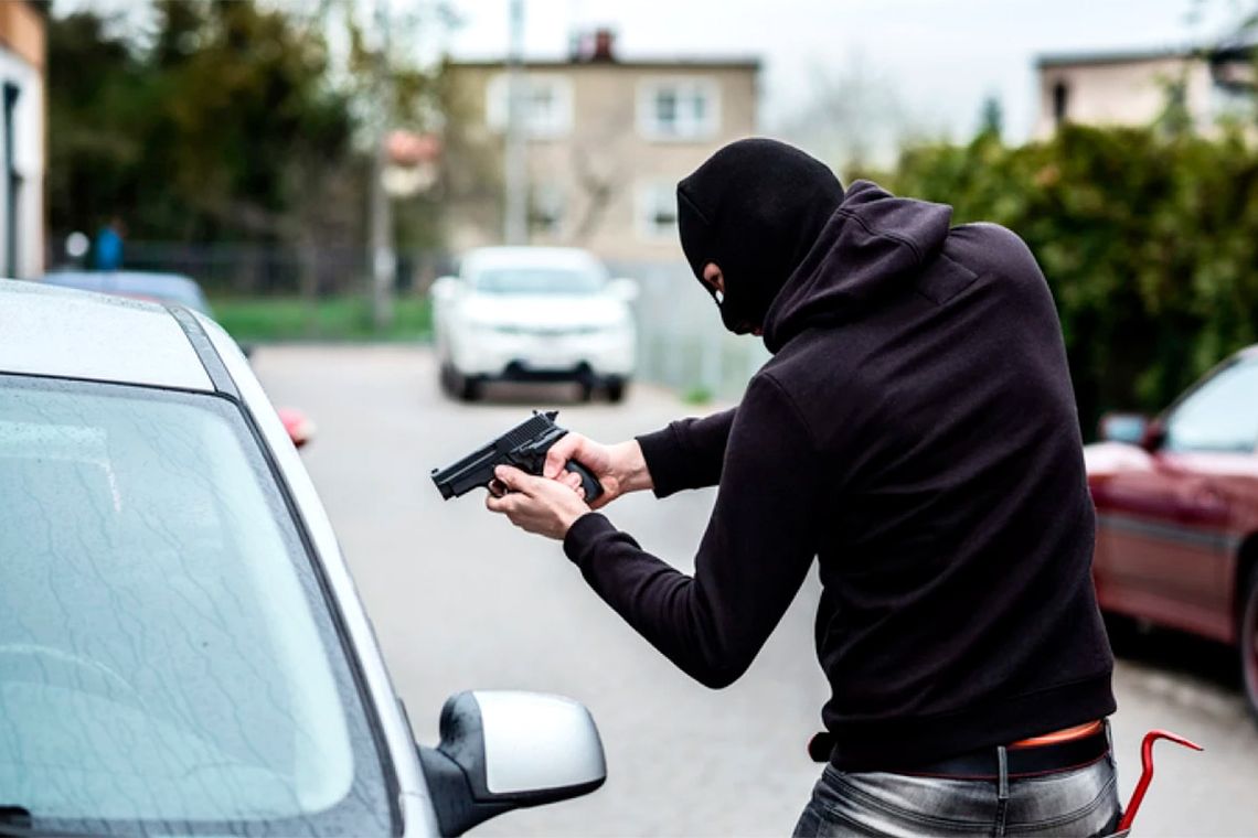 Registran más de 700 robos diarios de autos en el país