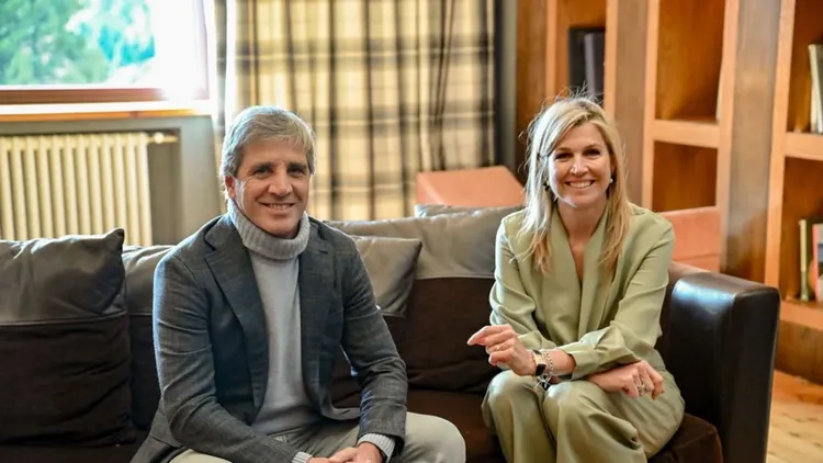 Luis Caputo y la Reina Máxima.&nbsp;