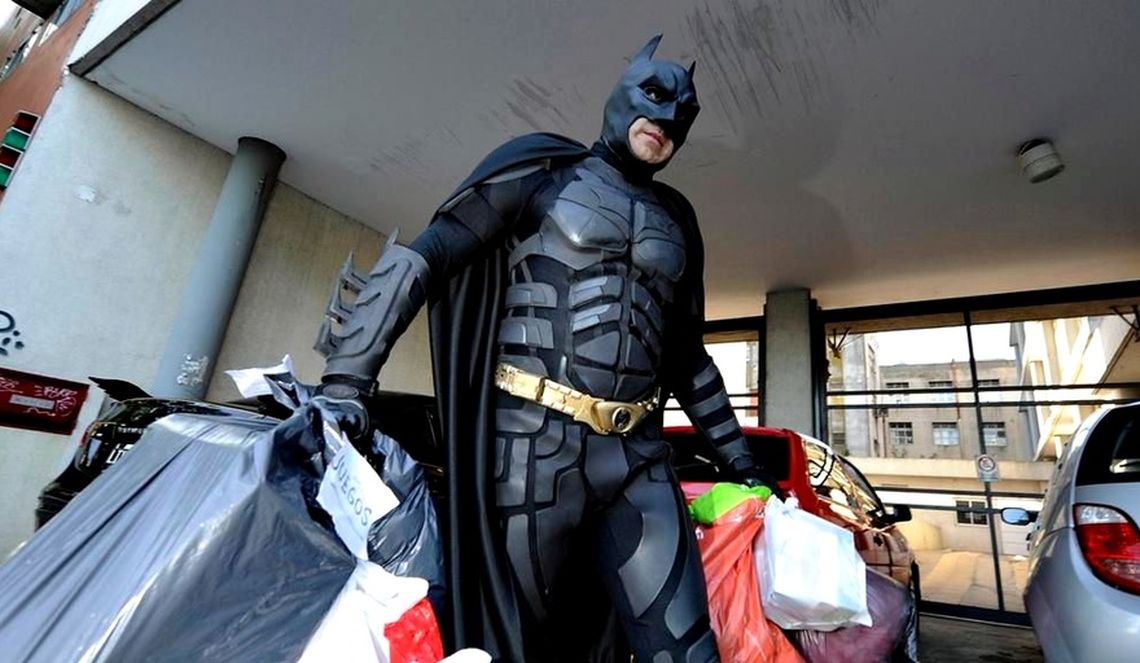 El Batman solidario de La Plata cuelga el traje después de diez años. Archivo.