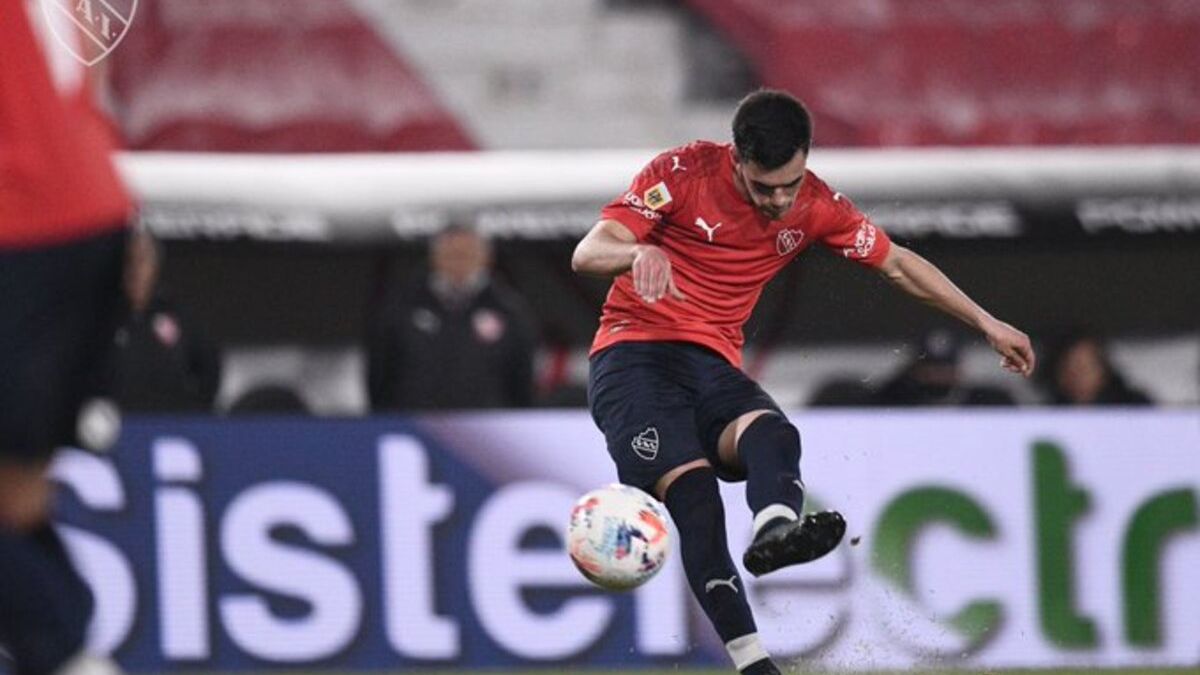 Alan Soñora Había que dar vuelta la página rápido