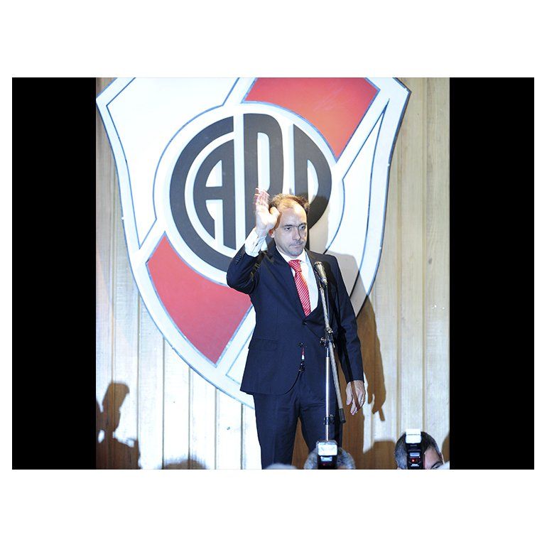 Sin Passarella Asumió Donofrio Como Presidente De River Plate 8722