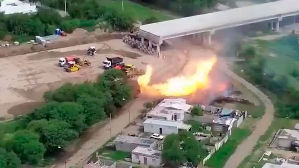 La detonación tuvo lugar este martes por la tarde en la obra de la circunvalación de la ruta provincial 2 entre el ingreso a Villa María y la Fábrica Militar de Pólvoras y Explosivos.