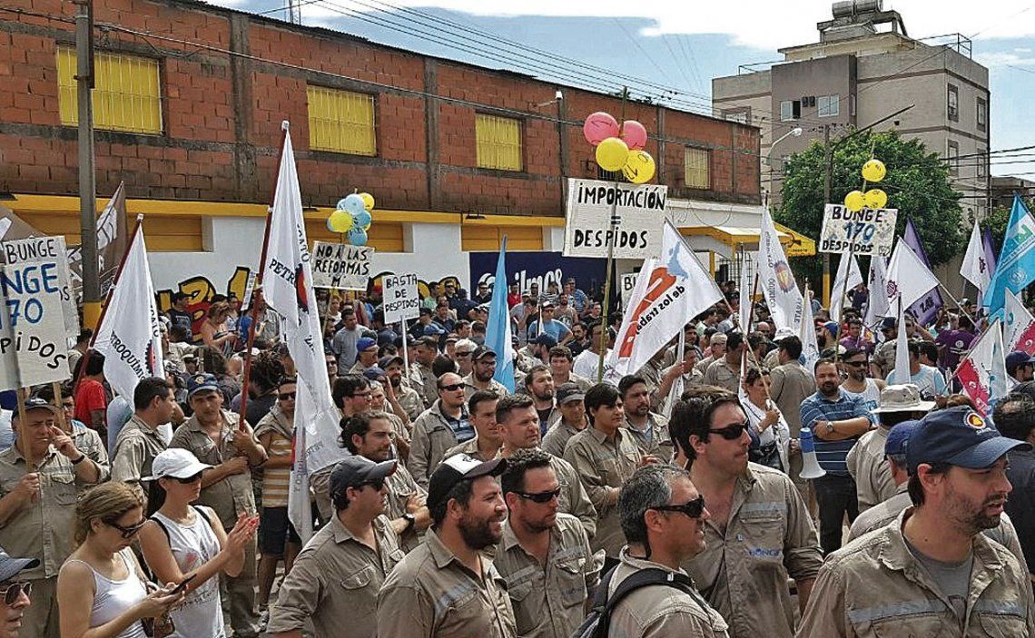 Protestan en Campana por despidos en Bunge