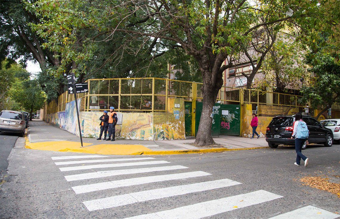 Quilmes: brindan seguridad a 120 colegios con 18 corredores escolares