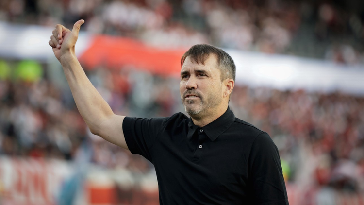 No le regalo nada a nadie, aseguró Chacho sobre sus elecciones.