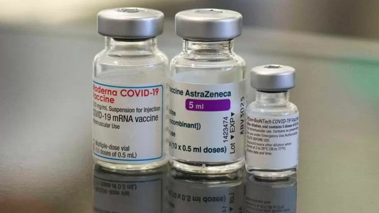 Un estudio advierte sobre efectos secundarios sobre la vacunación del Covid.