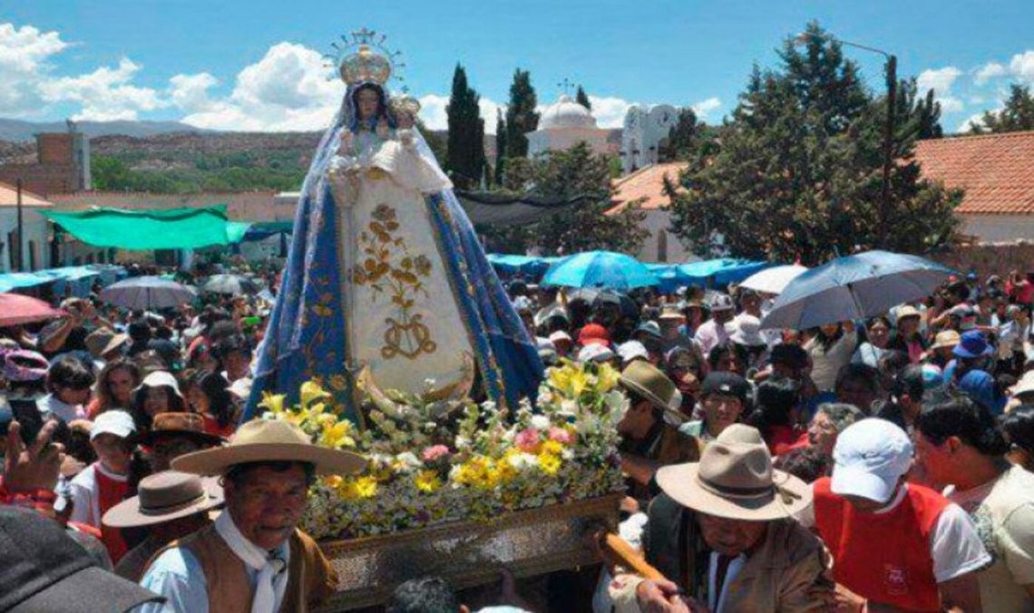 Humahuaca (Jujuiy)  - Procesión de la Virgen de la Candelaria