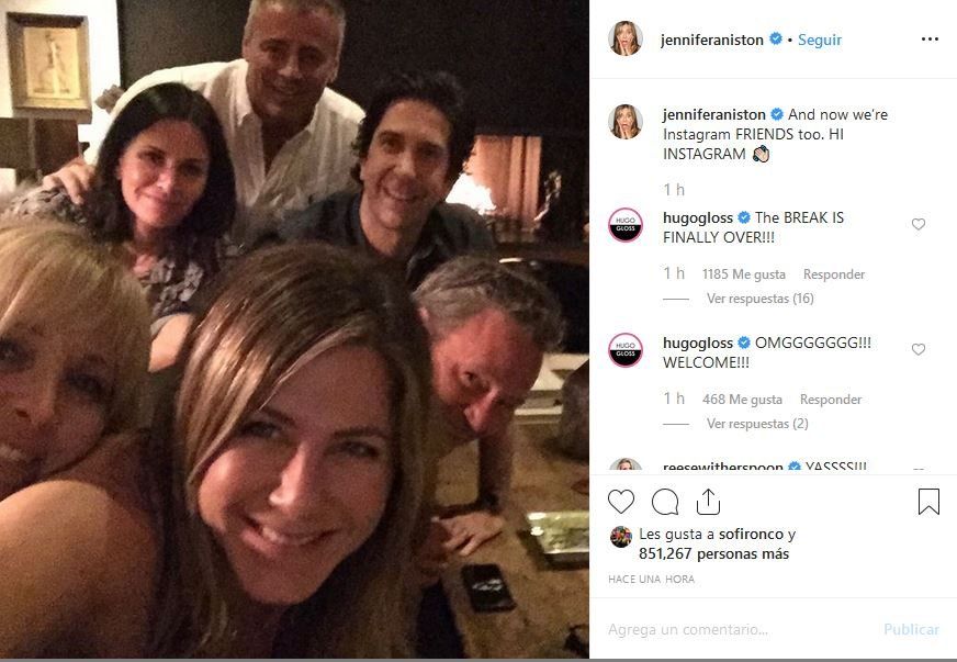 Jennifer Aniston abrió su cuenta de Instagram y la rompió con una foto junto a sus compañeros de Friends