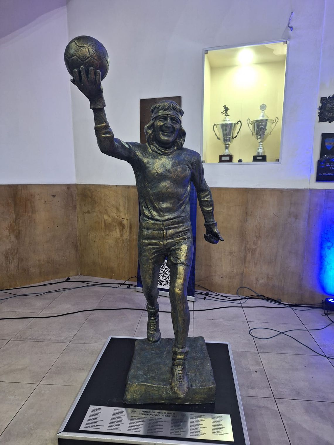 Hugo Gatti ya tiene su estatua en La Bombonera