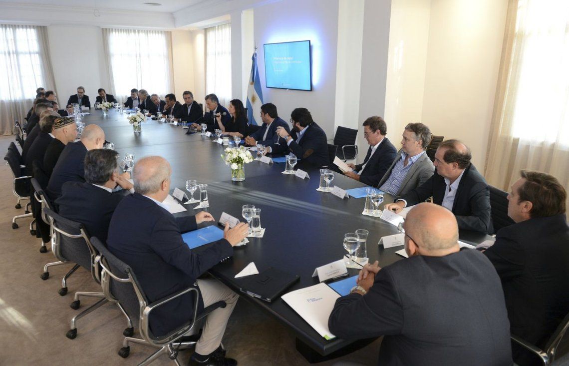 Macri encabezó una reunión de gabinete: destacaron la baja de la pobreza