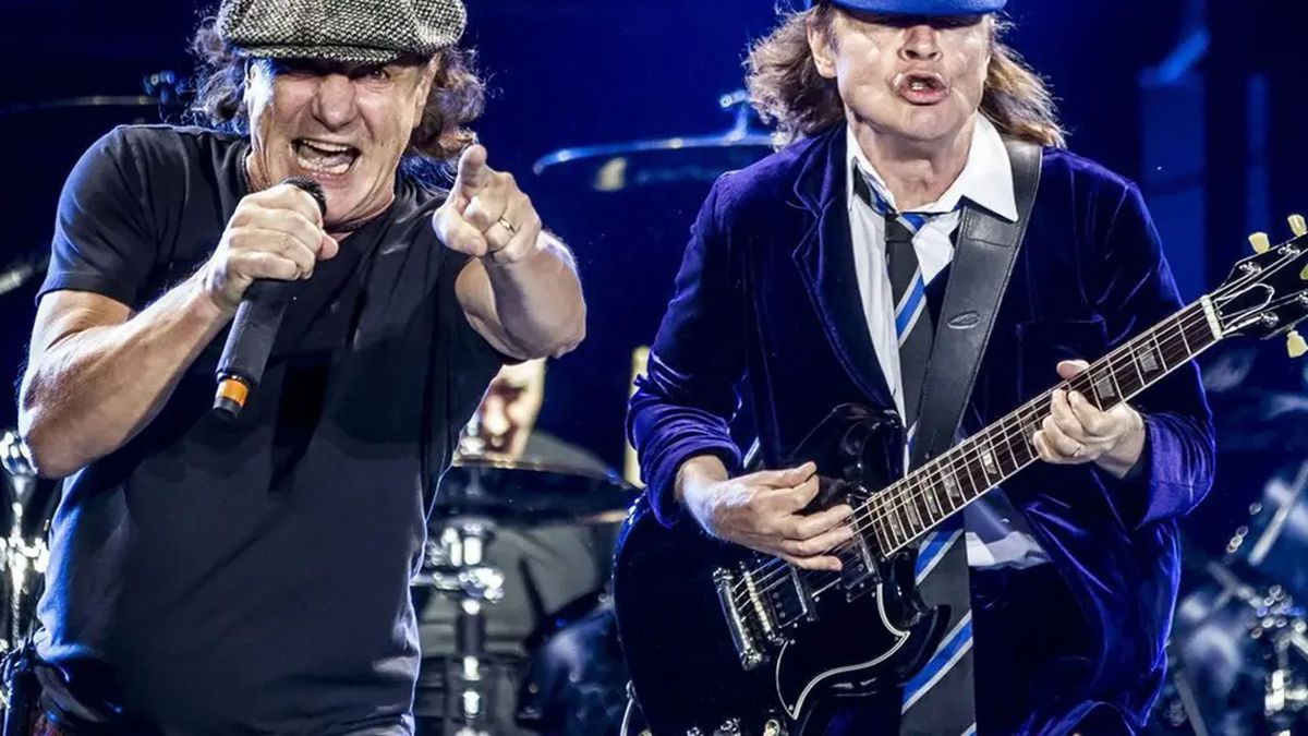 AC/DC vuelve a escena con el vocalista Brian Johnson