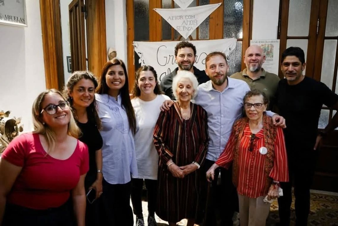 Municipio de Lomas y Abuelas de Plaza de Mayo suscribieron convenio de cooperación