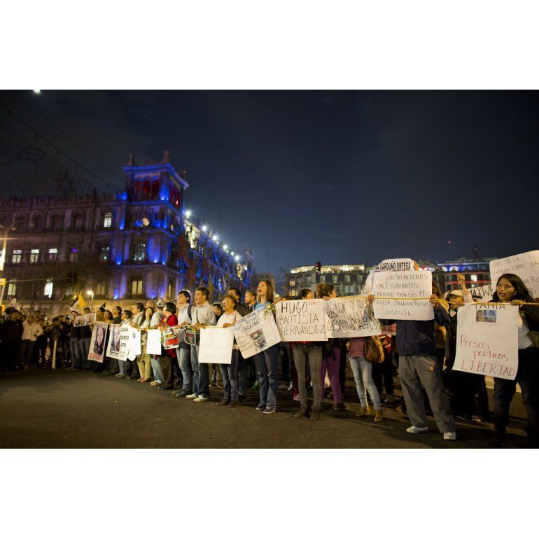 Denuncian la desaparición de otros 30 estudiantes en México