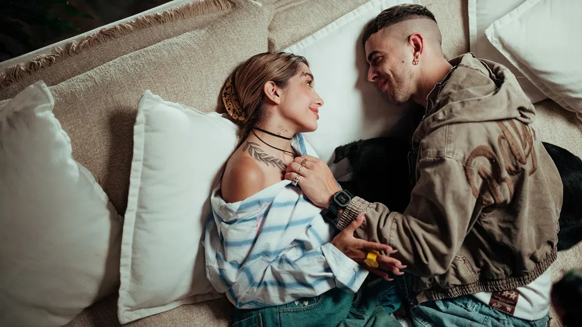 María Becerra con su novio, el cantante J Rei. 