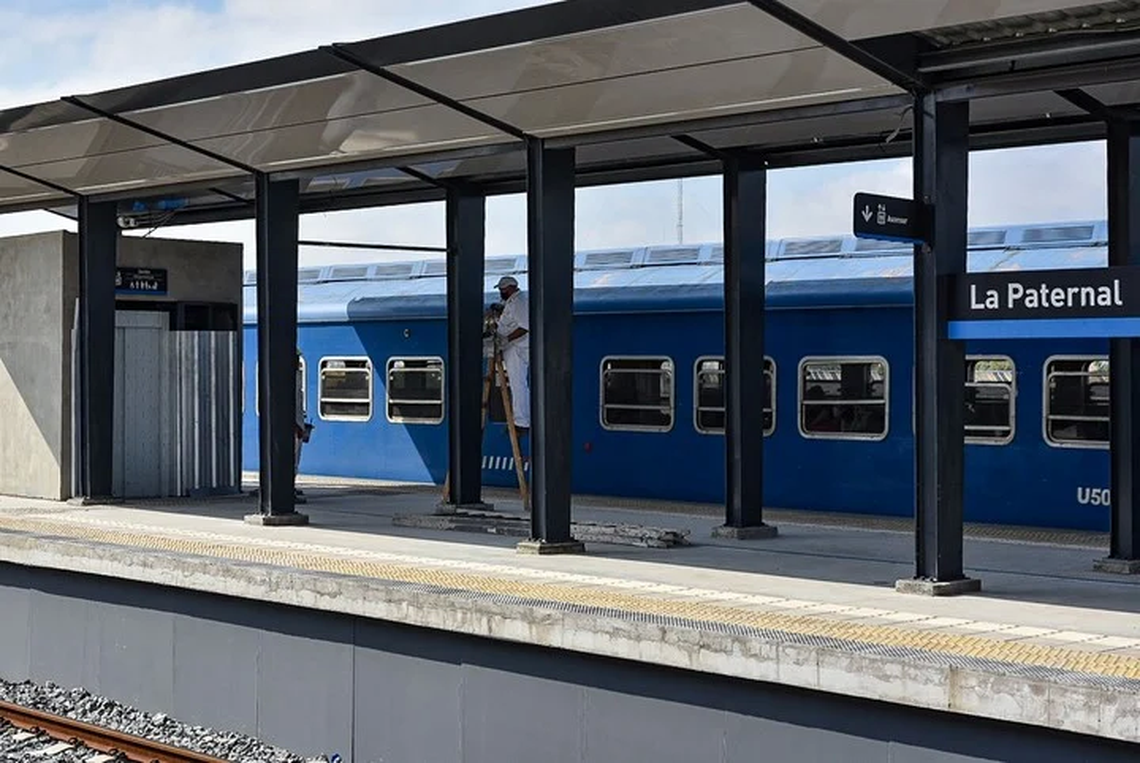 Después de cinco años, reabrió la estación La Paternal