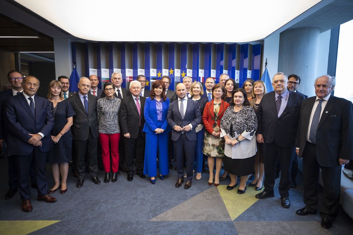 Cristina Fernández de Kirchner se reunió con embajadores de la Unión Europea.