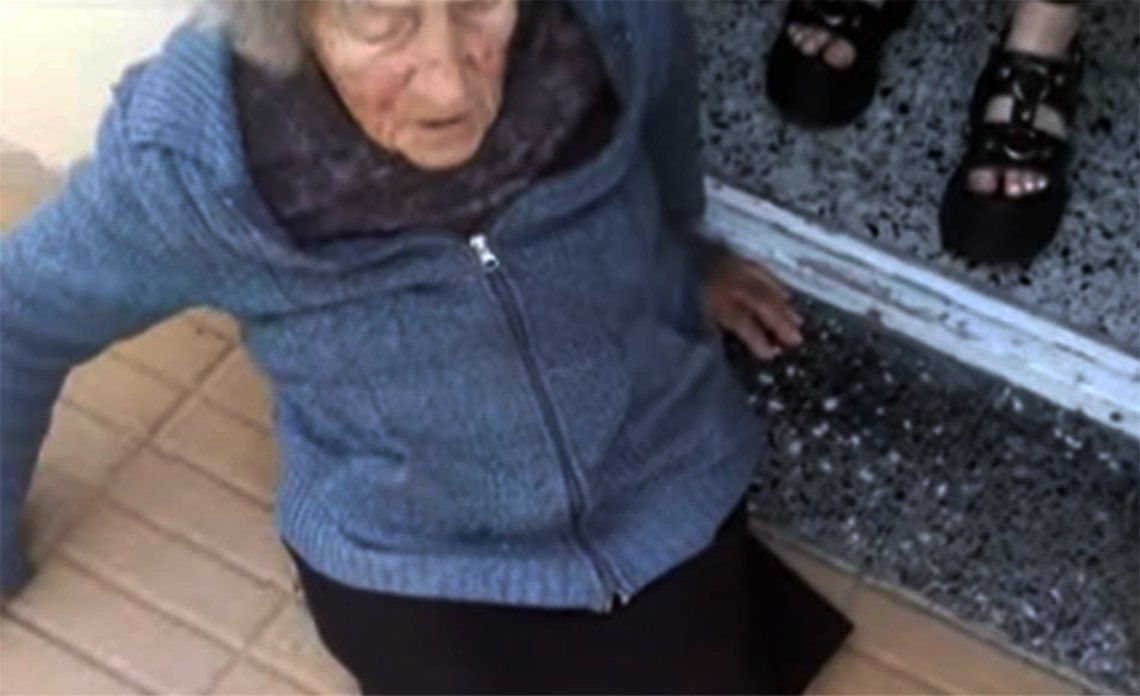 Berazategui: delincuentes torturaron a una anciana de 94 años
