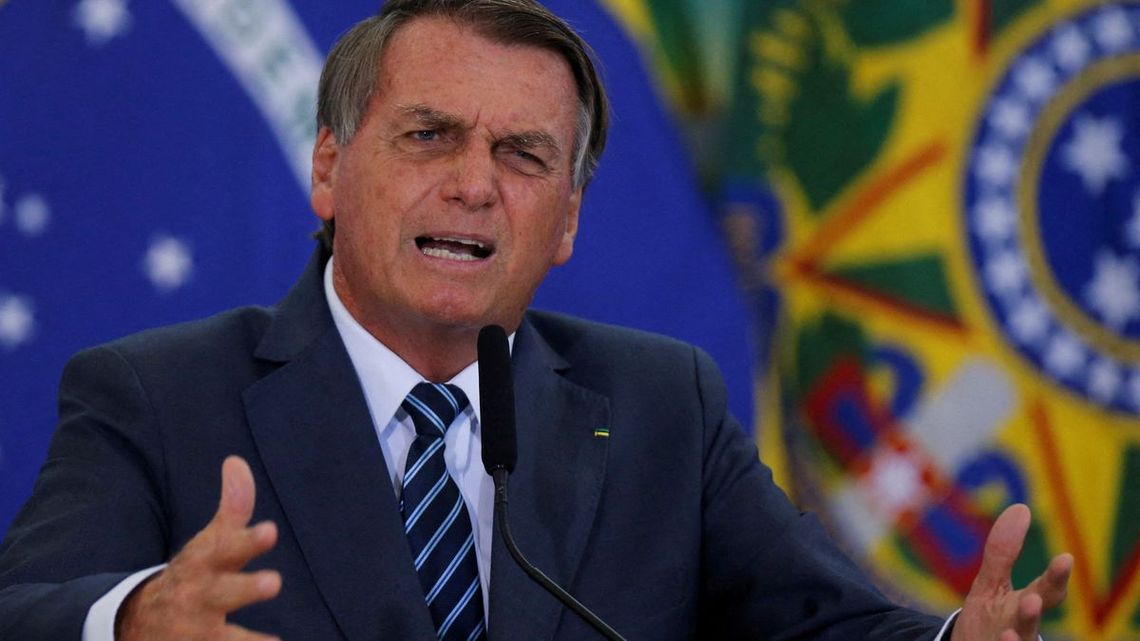 Bolsonaro se desvinculó del crimen de un dirigente del PT: No tengo nada que ver.
