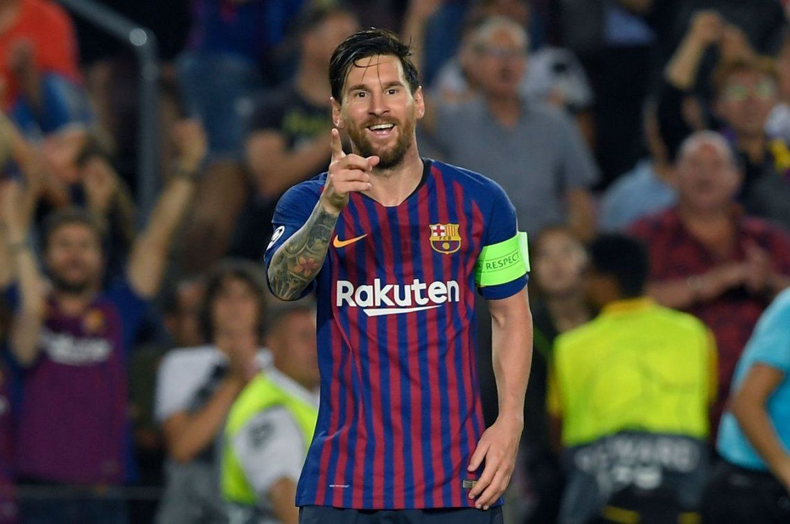 Messi festejando en la Champions antes del cambio de look